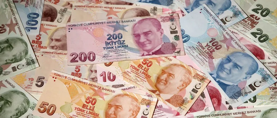 En düşük emekli maaşlarına 15 bin liraya kadar zam gelebilir!